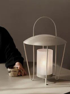 Abri Lantern