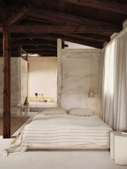 Aires Bedspread - Double