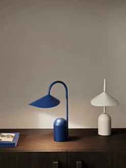 Arum Portable Lamp