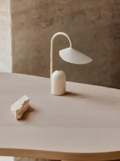 Arum Portable Lamp