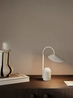 Arum Portable Lamp