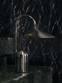 Arum Portable Lamp