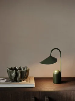 Arum Portable Lamp