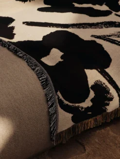 Cilla Tapestry Blanket