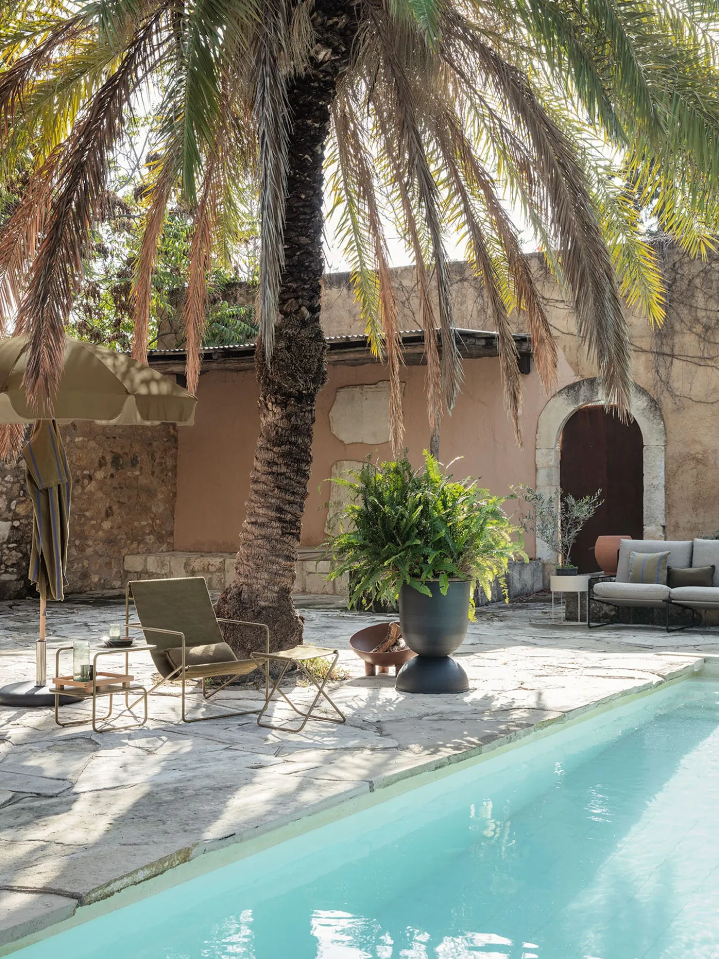 Desert Lounge Chair - Olive