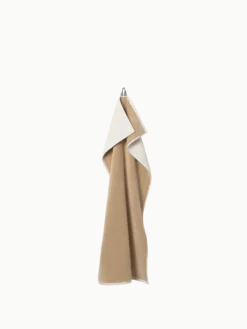 Ekko Hand Towel