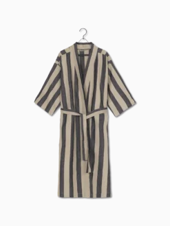 Field Robe