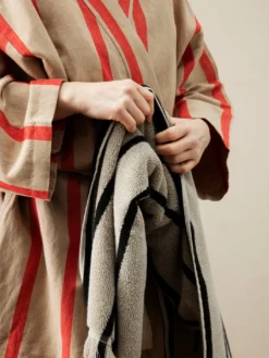 Field Robe
