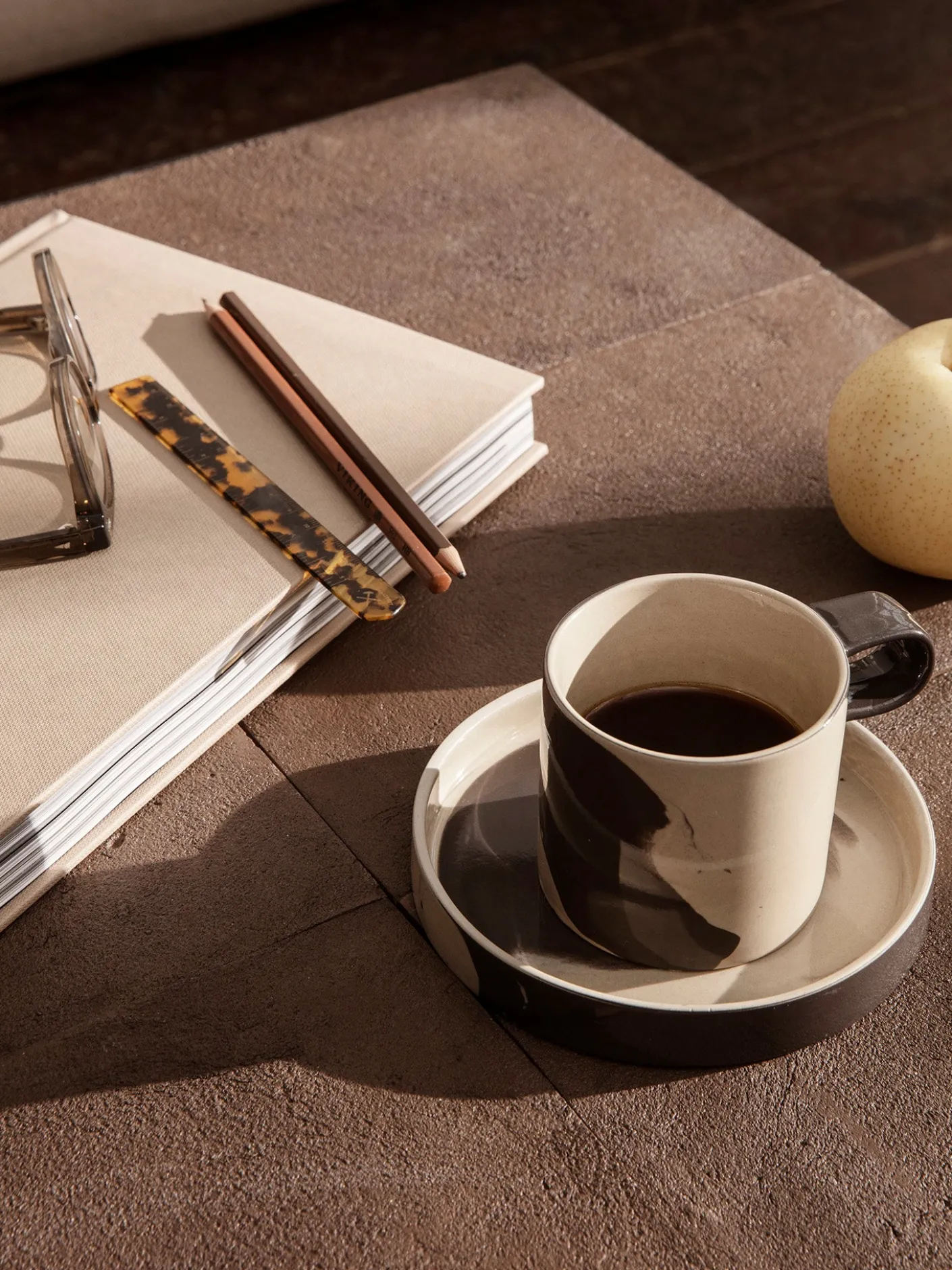 Flod Café Table