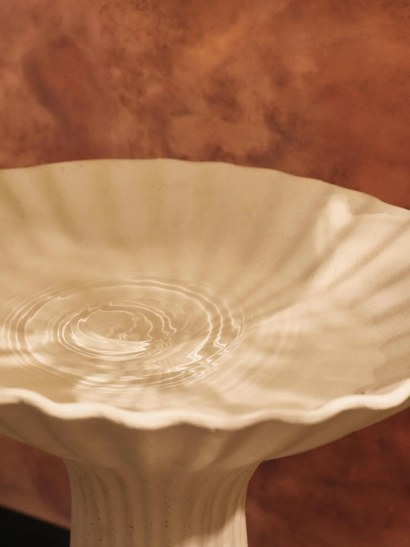 Fountain Pedestal Bowl