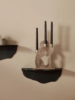 Fracture Shelf