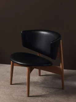 Herman Lounge Chair - Wood - Vegea
