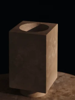 Hew Vase