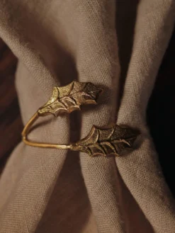 Holly Leaf Napkin Rings - Set of 4