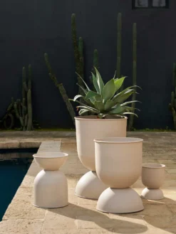 Hourglass Pot - Extra Small