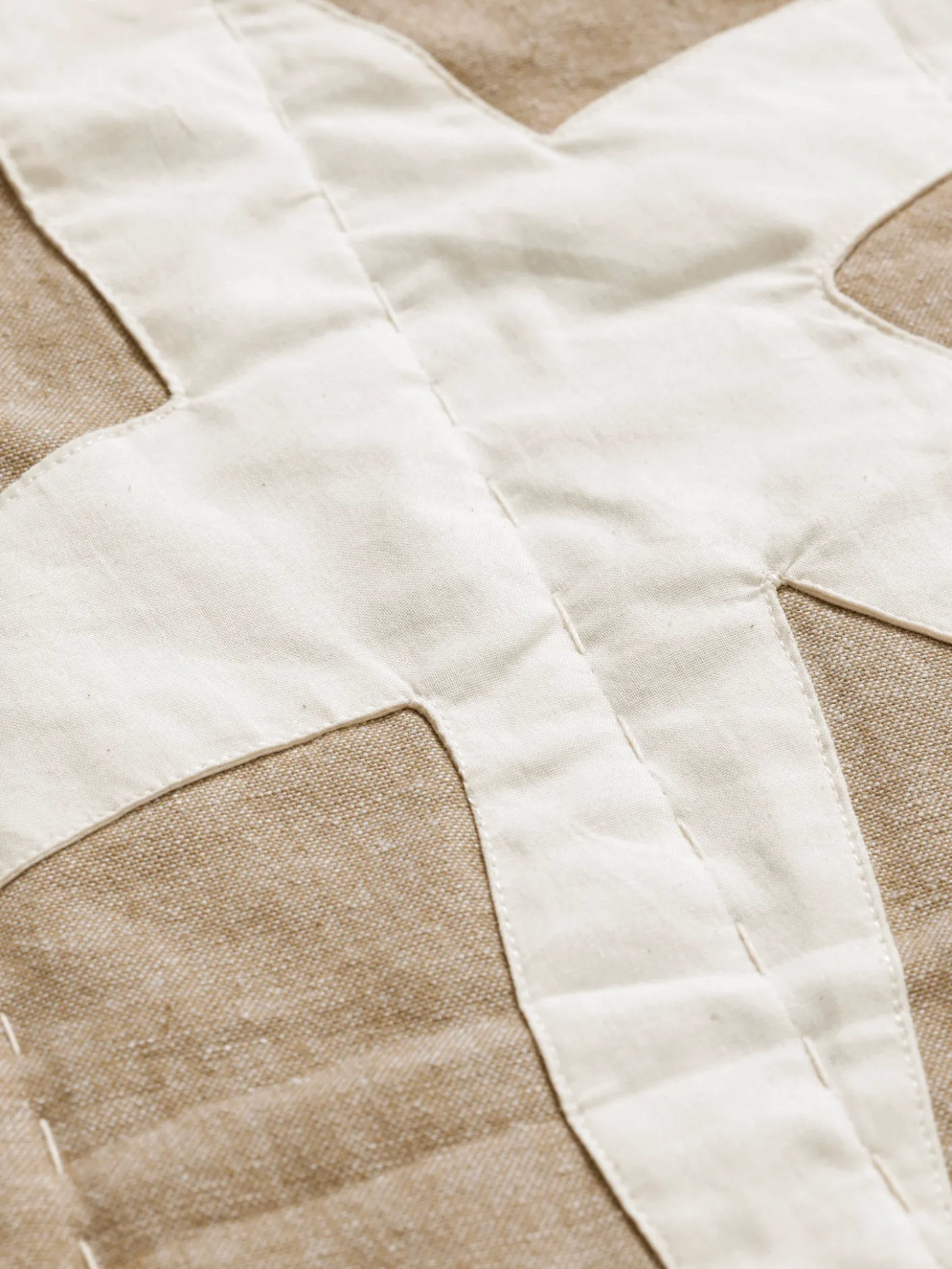 Kove Applique Quilted Blanket