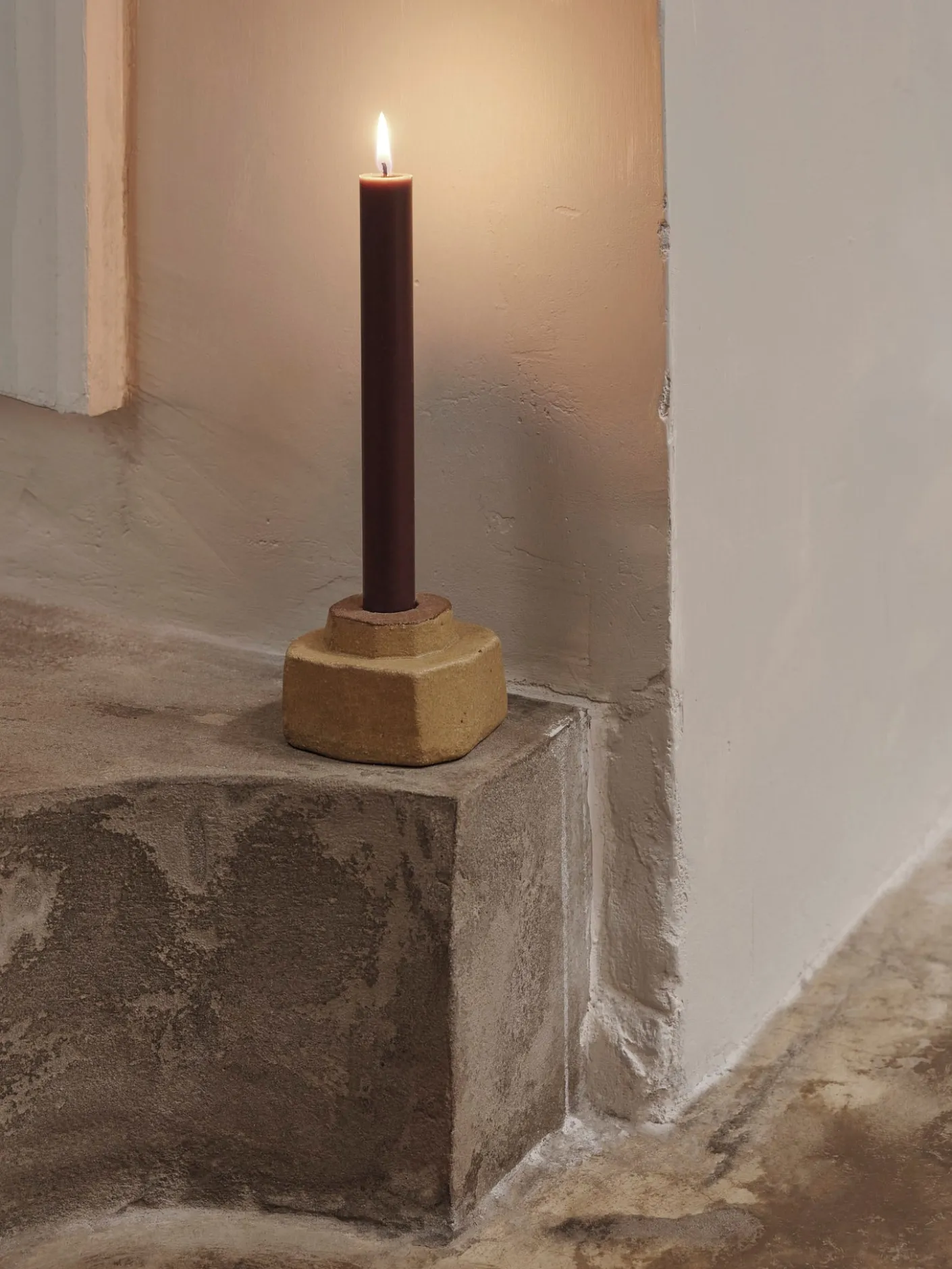 Kurinu Candle Holder