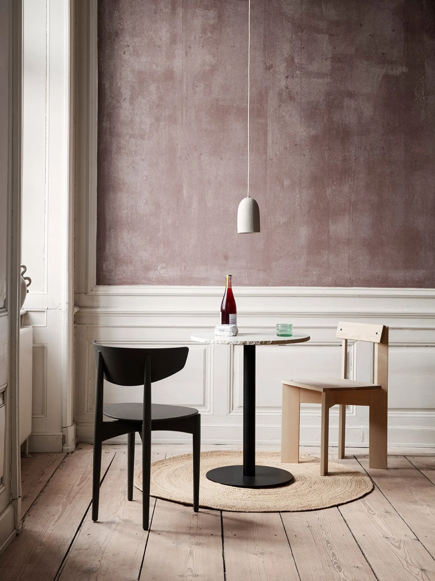 Mineral Café Table - Bianco Curia