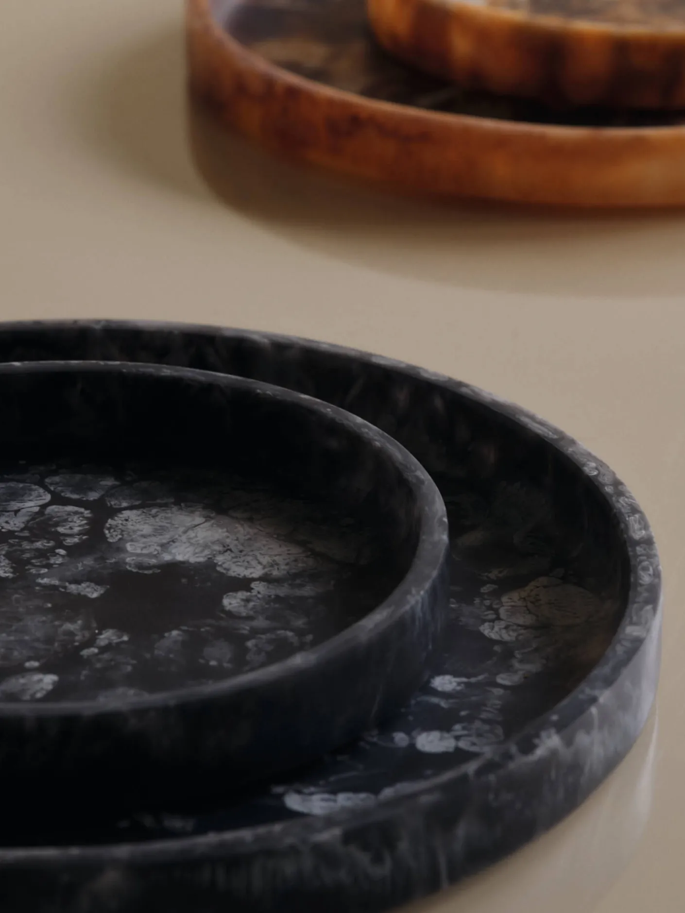 Mist Round Tray