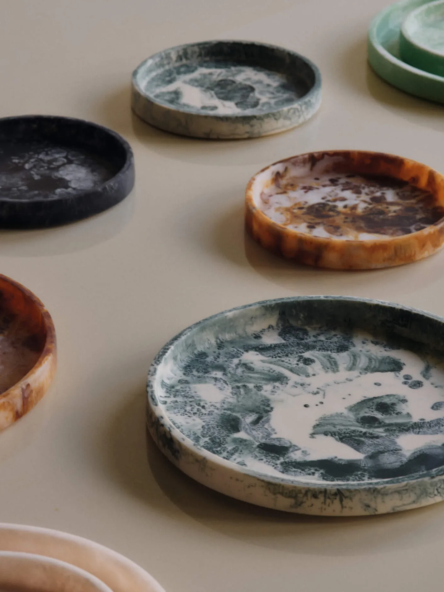 Mist Round Tray