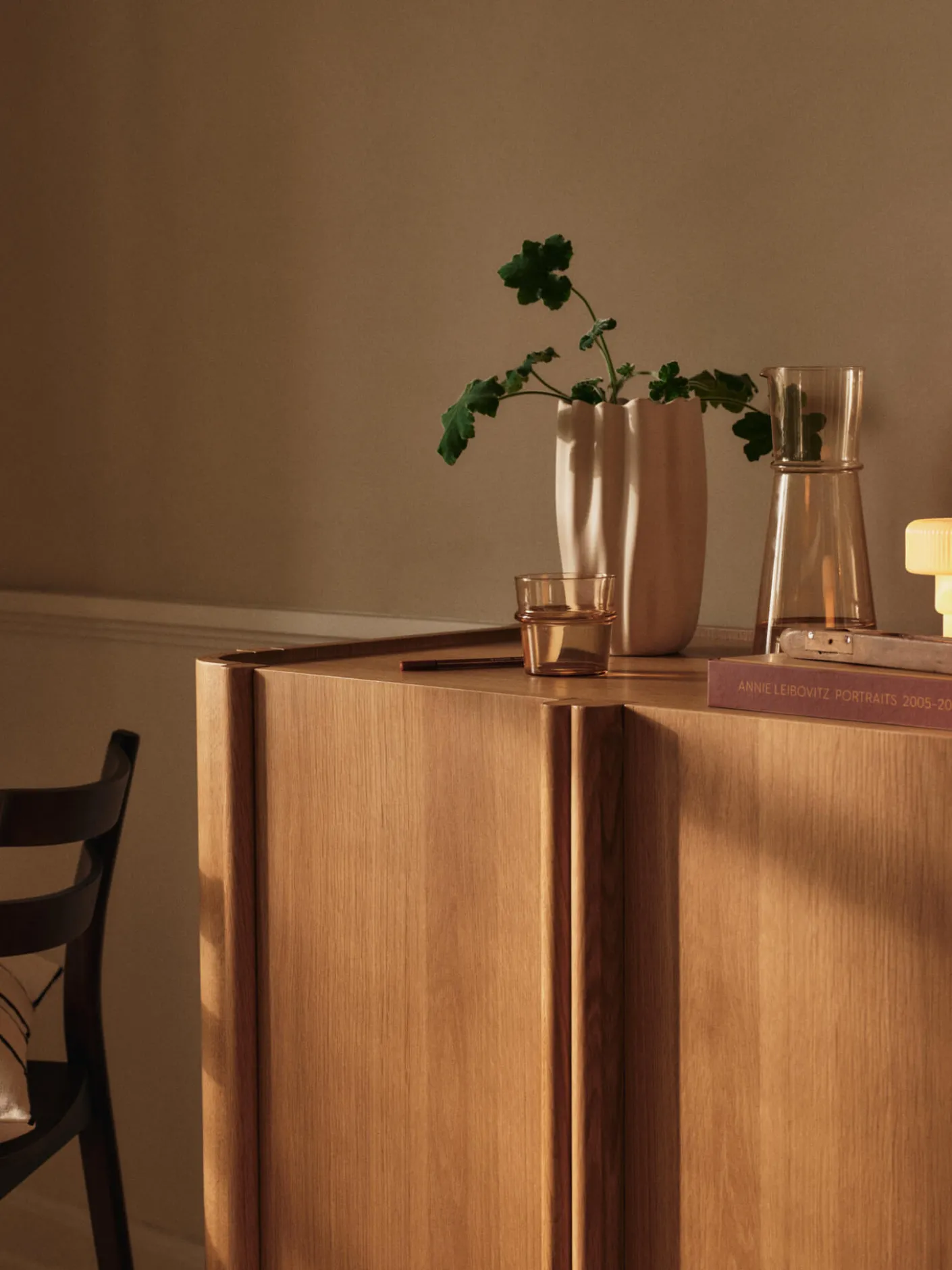 Nium Vase