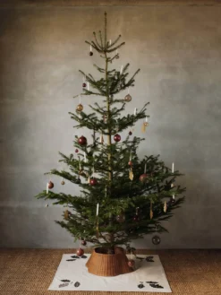 Oak Christmas Tree Blanket - Square