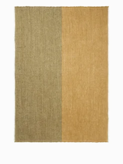 Pila Linen Throw