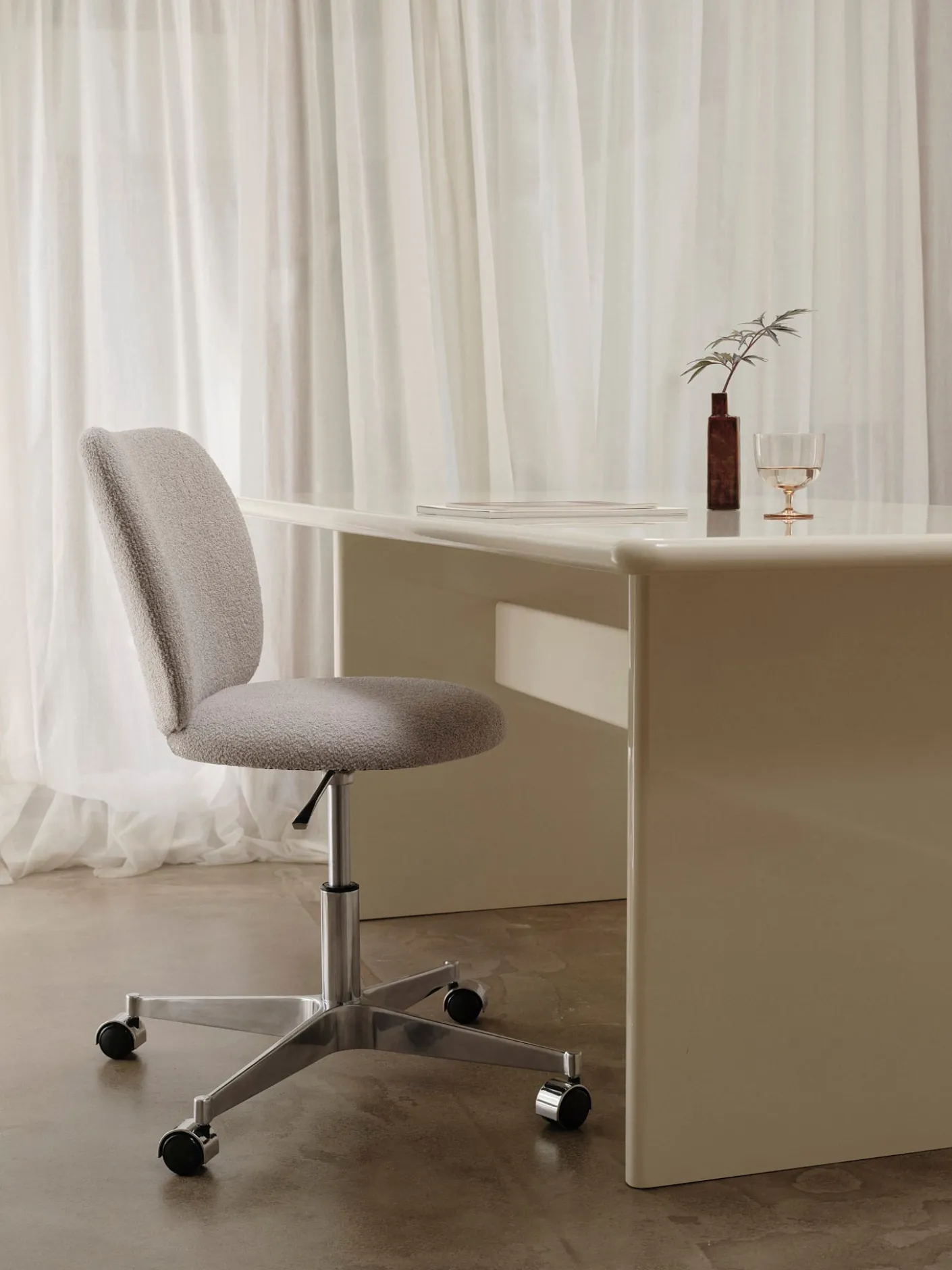 Rico Chair - Castors - Soft Bouclé