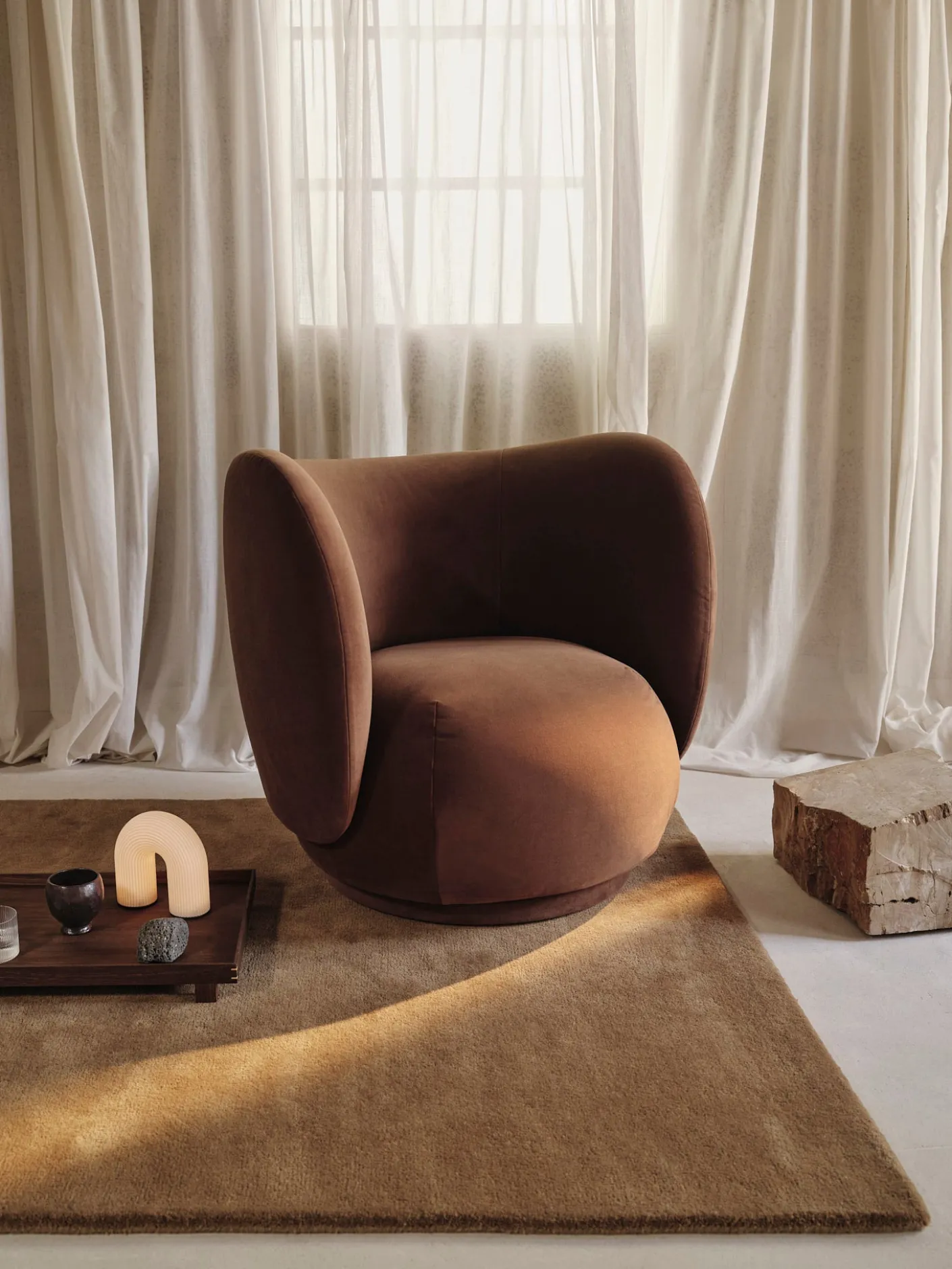 Rico Lounge Chair - Rich Velvet