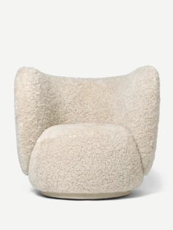 Rico Lounge Chair - Swivel - Sheepskin