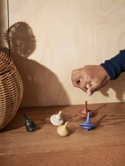Spin Tops