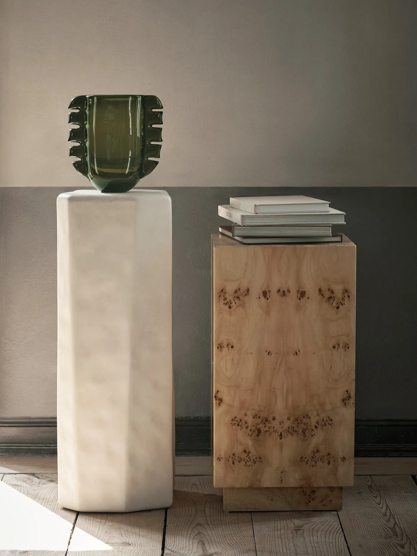 Staffa Pedestal