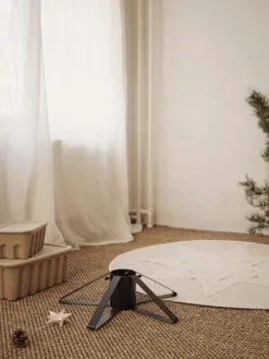 Vela Star Christmas Tree Blanket